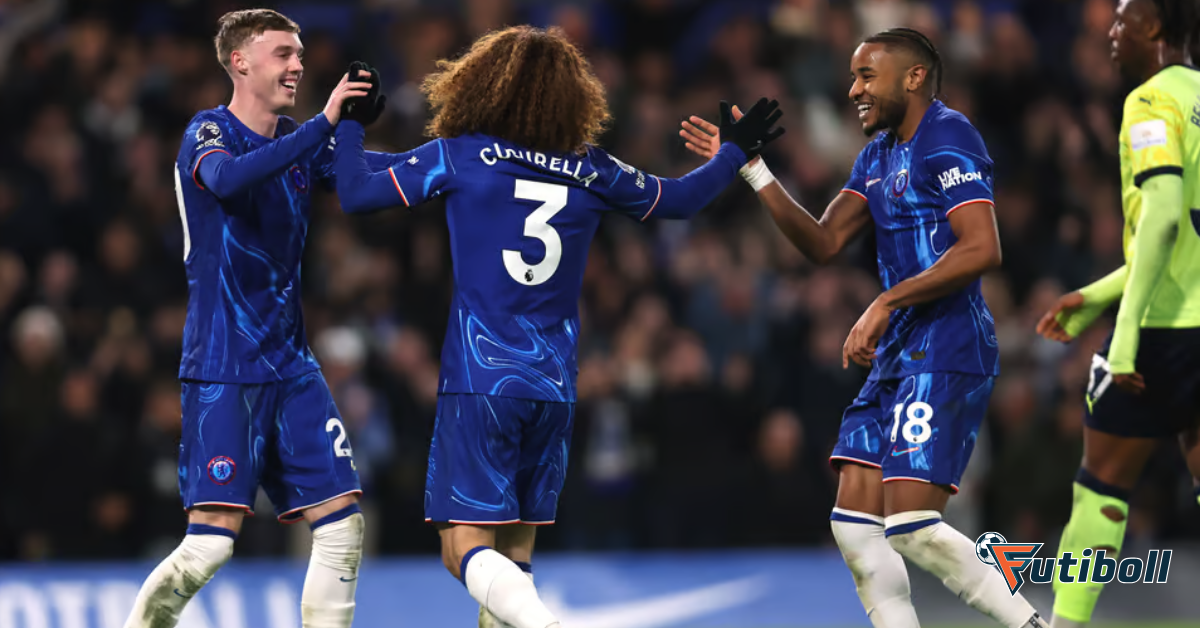 Chelsea goleia Southampton e sobe na Premier League!